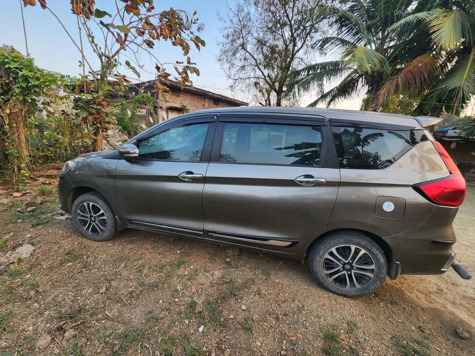 Maruti Suzuki Ertiga zxi plus smart hybrid