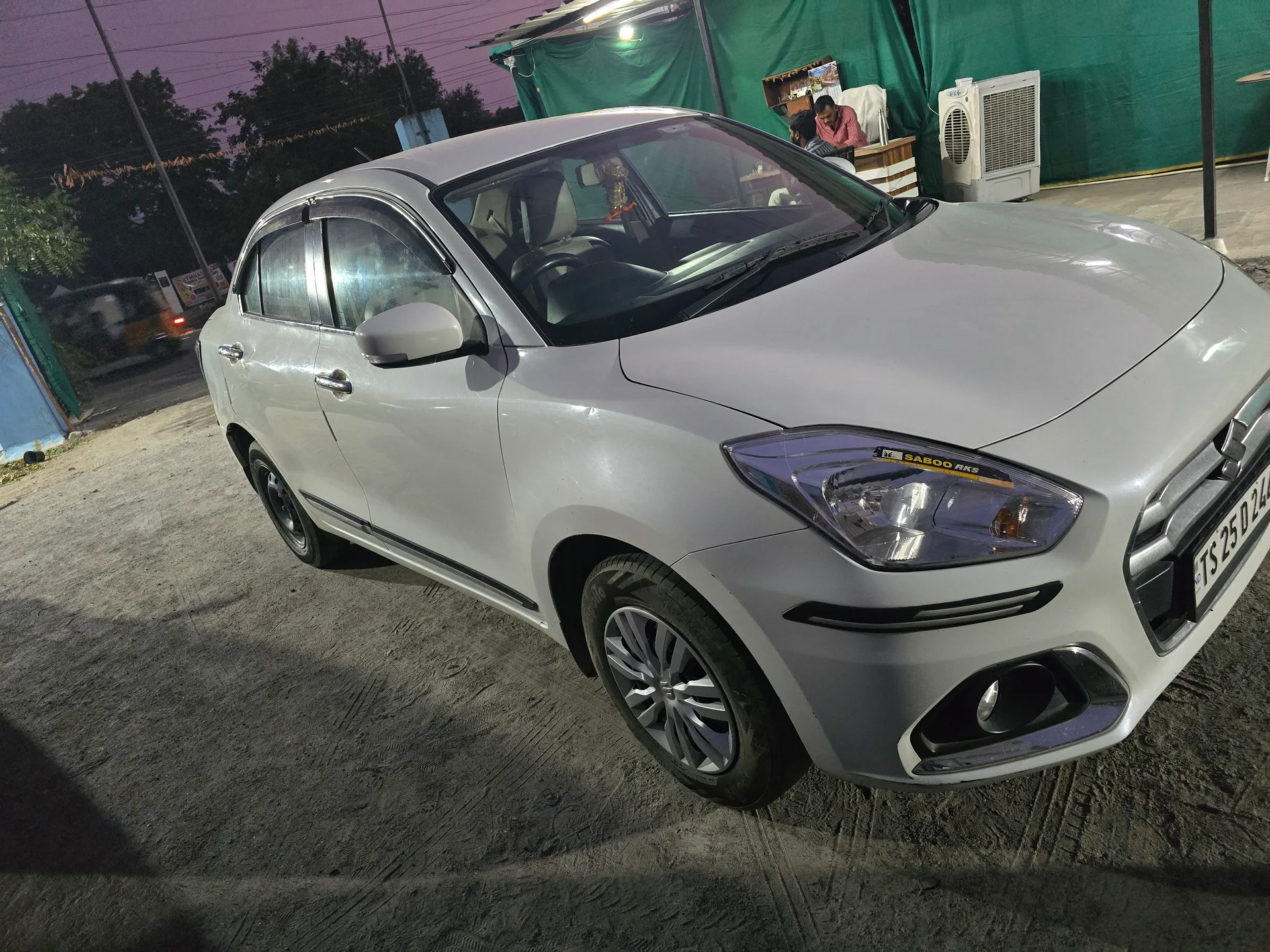Maruti Suzuki Swift Dzire vxi