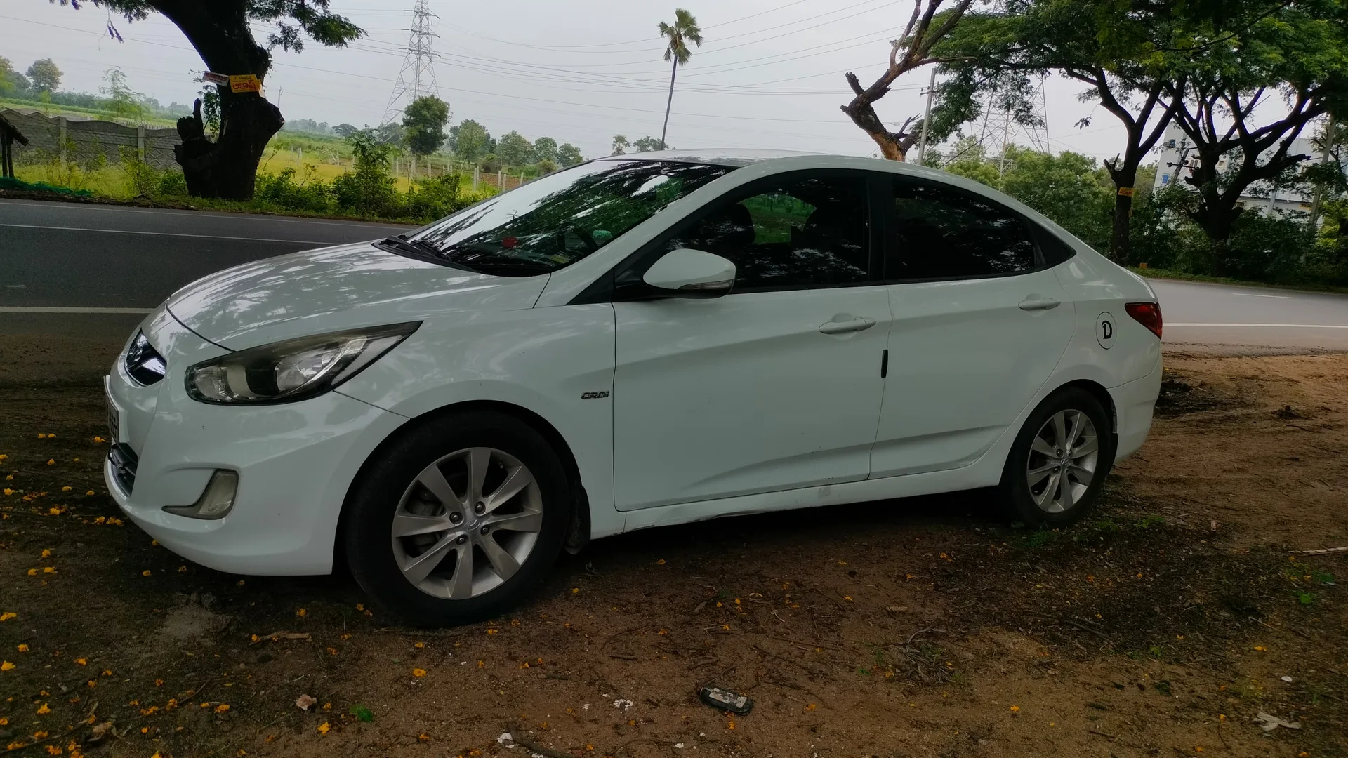 Hyundai Verna fludic  sx topend