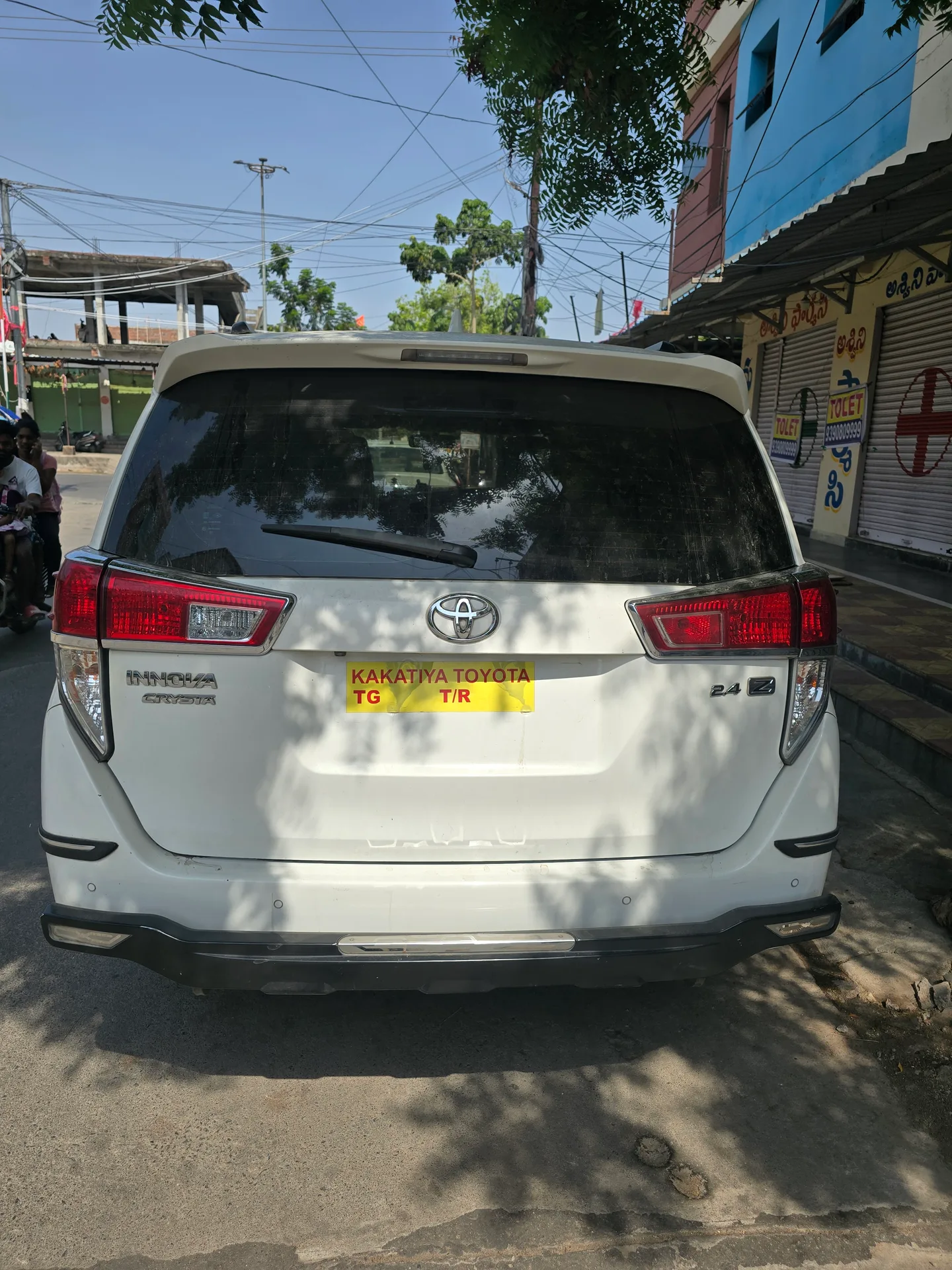 Toyota Innova crystal 2.4 Z