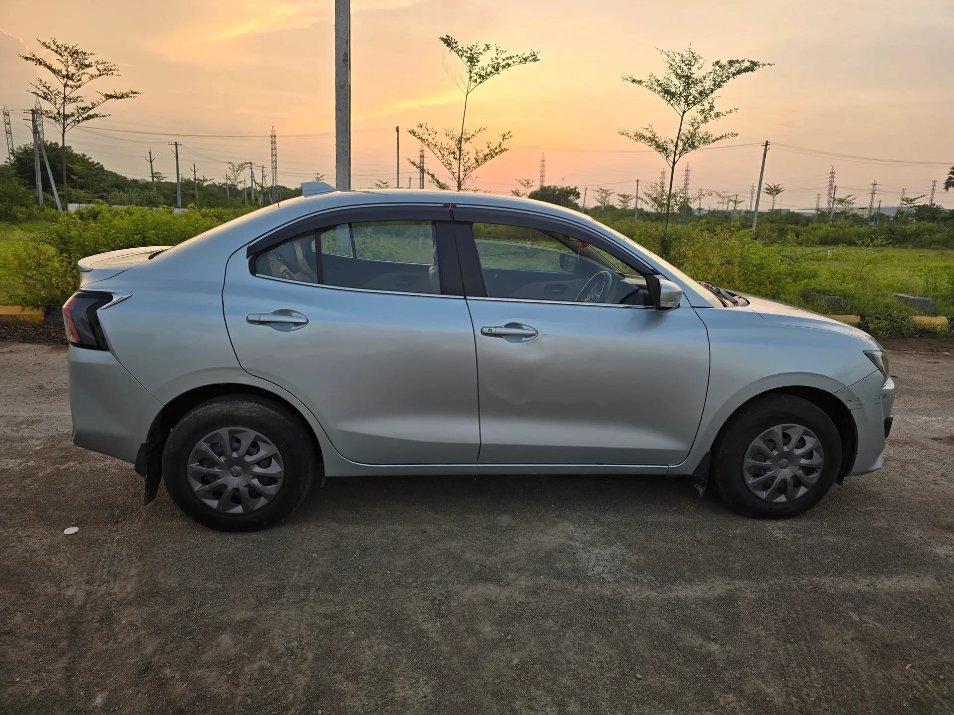 Maruti Suzuki Swift dzire vxi